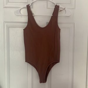 Bigger than it looks, stretchy material.